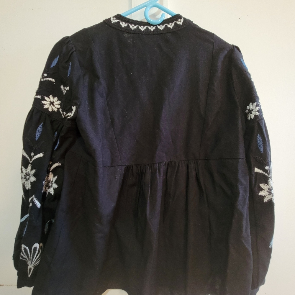 Sweater - Picture 2 of 3